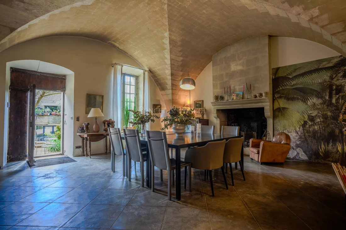 Estate in Uzès, Occitania, France 3 - 15583756