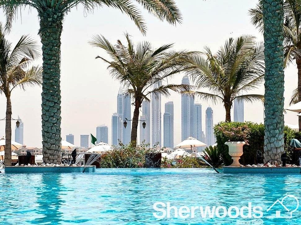 Apartment in Palm Jumeirah, Dubai, United Arab Emirates 1 - 15380722