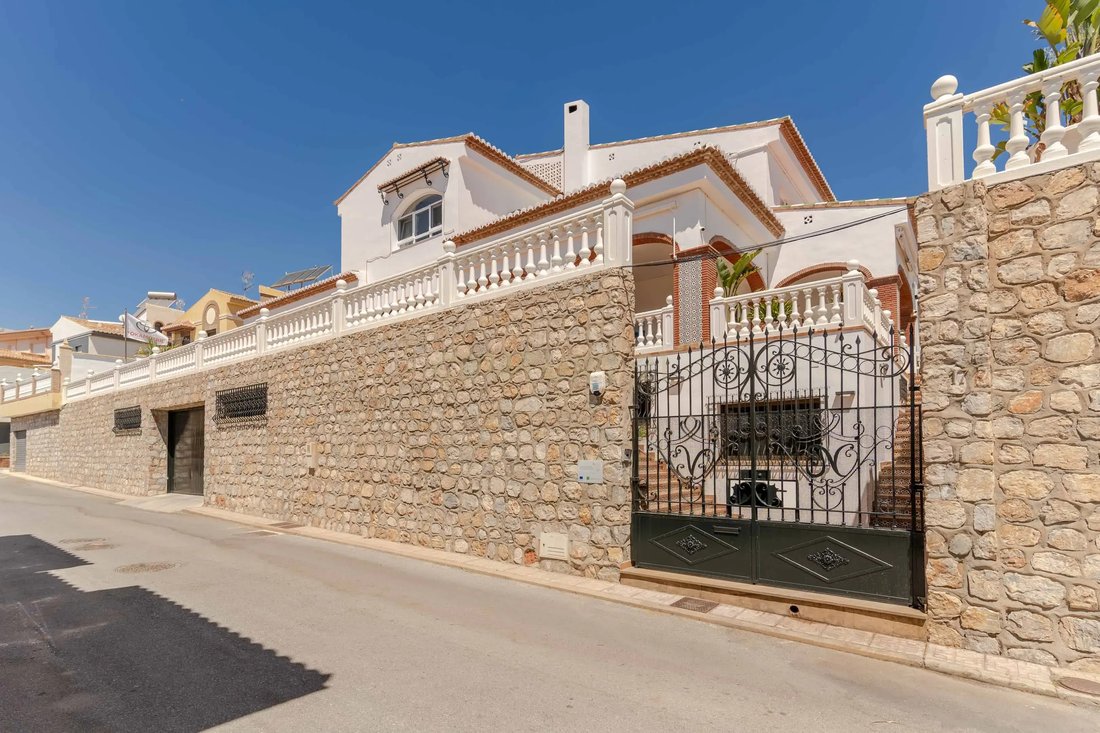 Villa in Motril, Andalusia, Spain 2 - 12782136