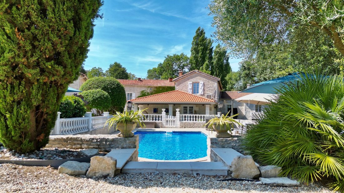 House in Vieil Angoulême-Centre Ville, Angoulême, France 4 - 15583924