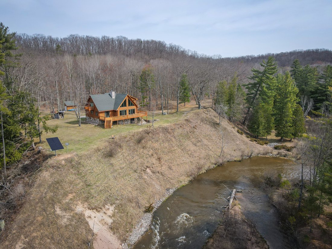 House in Wellston, Michigan, United States 4 - 15584103