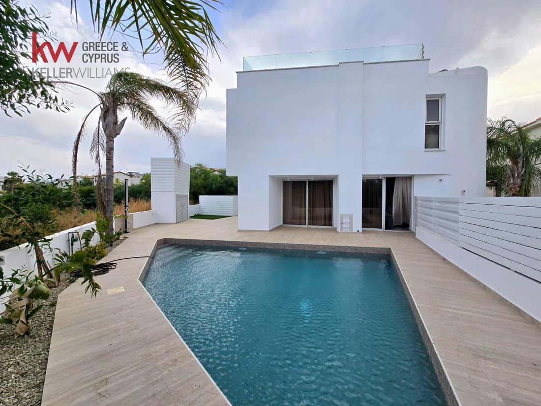 Villa in Protaras, Famagusta, Cyprus 1 - 15584234