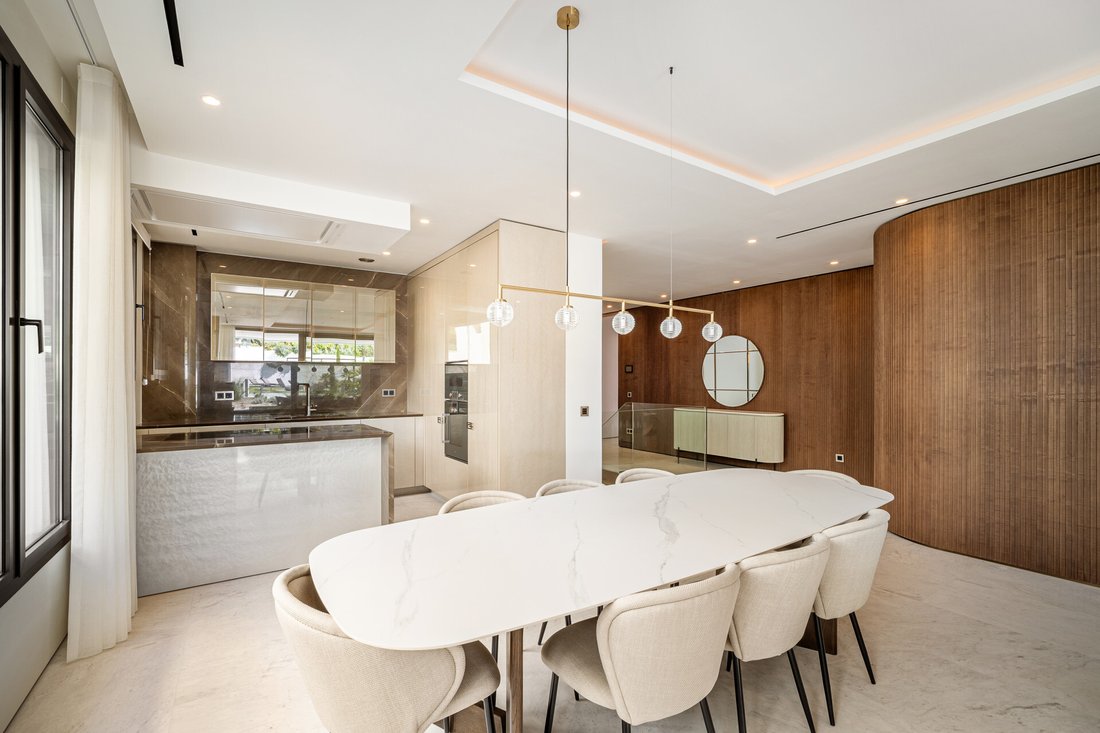 Villa in Marbella, Andalusia, Spain 3 - 15584634