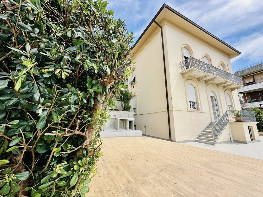 Villa in Historic Center, La Spezia, Italy 4 - 15584438