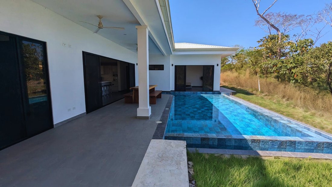 Villa in Santa Teresa, Puntarenas Province, Costa Rica 5 - 15584752