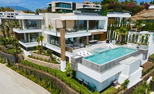 Villa in La Quinta, Benahavis, Andalusia 1