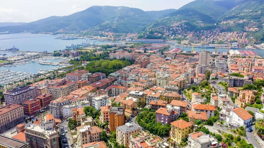 Villa in Historic Center, La Spezia, Italy 3 - 15584438