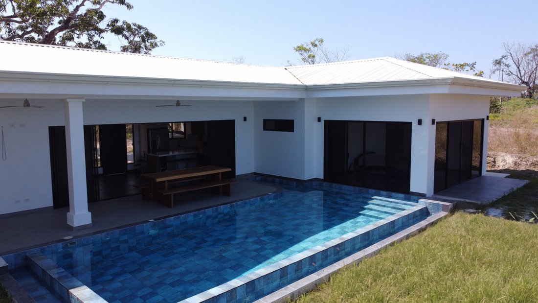 Villa in Santa Teresa, Puntarenas Province, Costa Rica 4 - 15584752