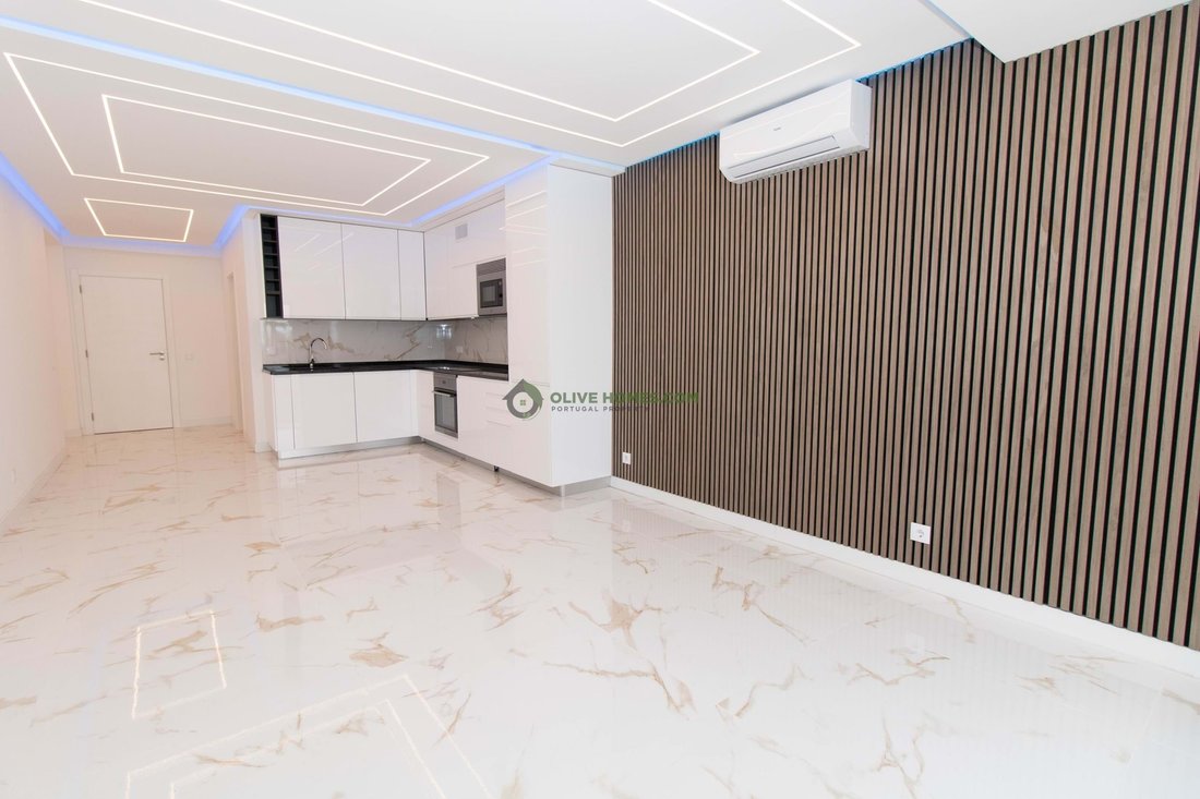 Apartment in Quarteira, Algarve, Portugal 2 - 15584330