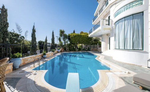 Villa in Vouliagmeni, Attica, Greece 1
