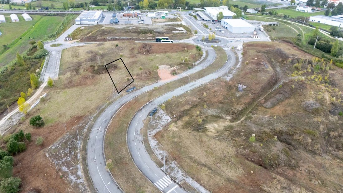 Land in Evora de Alcobaca, Leiria District, Portugal 1 - 14805296