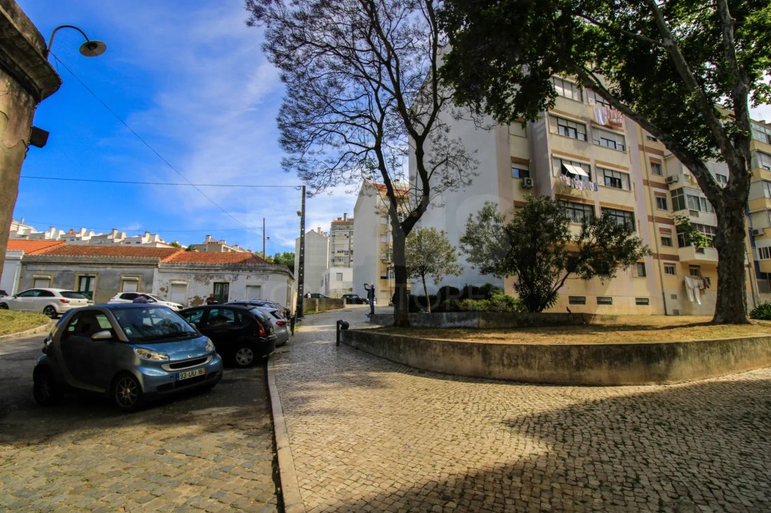 Apartment in Benfica, Lisbon, Portugal 3 - 12079452