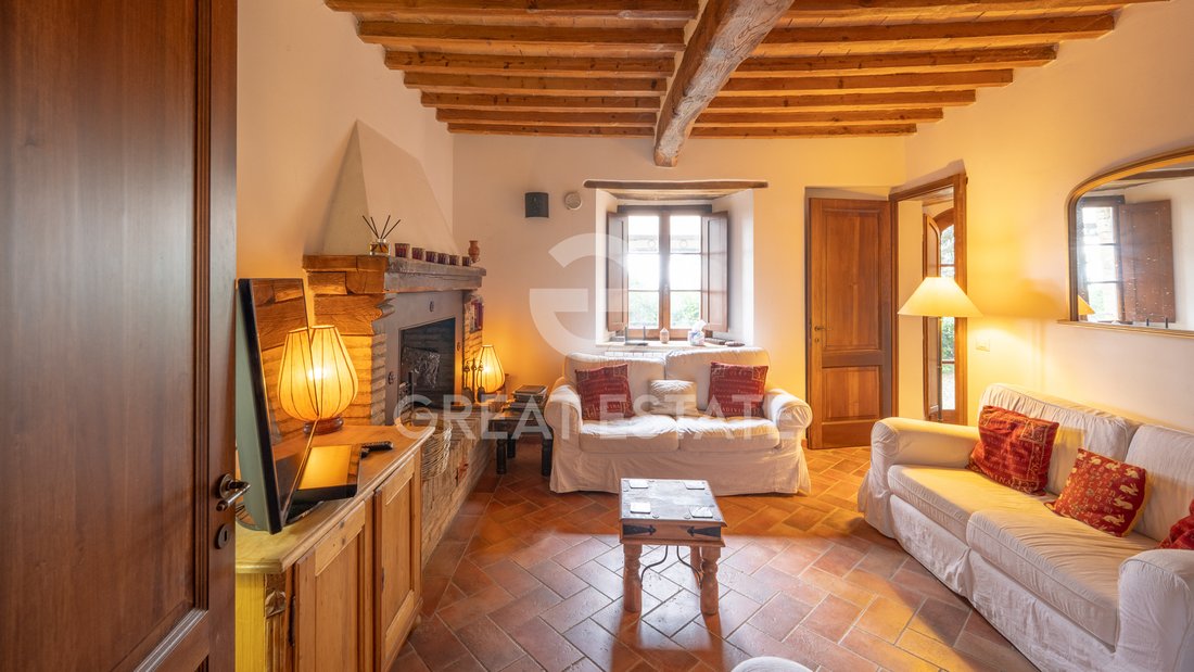 Estate in Castiglione d'Orcia, Tuscany, Italy 2 - 15586107
