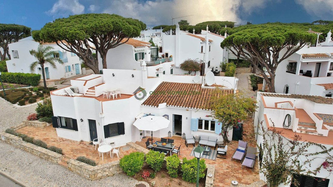 Townhouse in Vale do Lobo, Almancil, Portugal 3 - 15587484