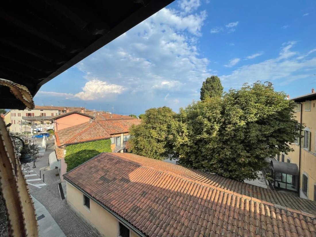 Villa in Moniga del Garda, Lombardy, Italy 1 - 15585703