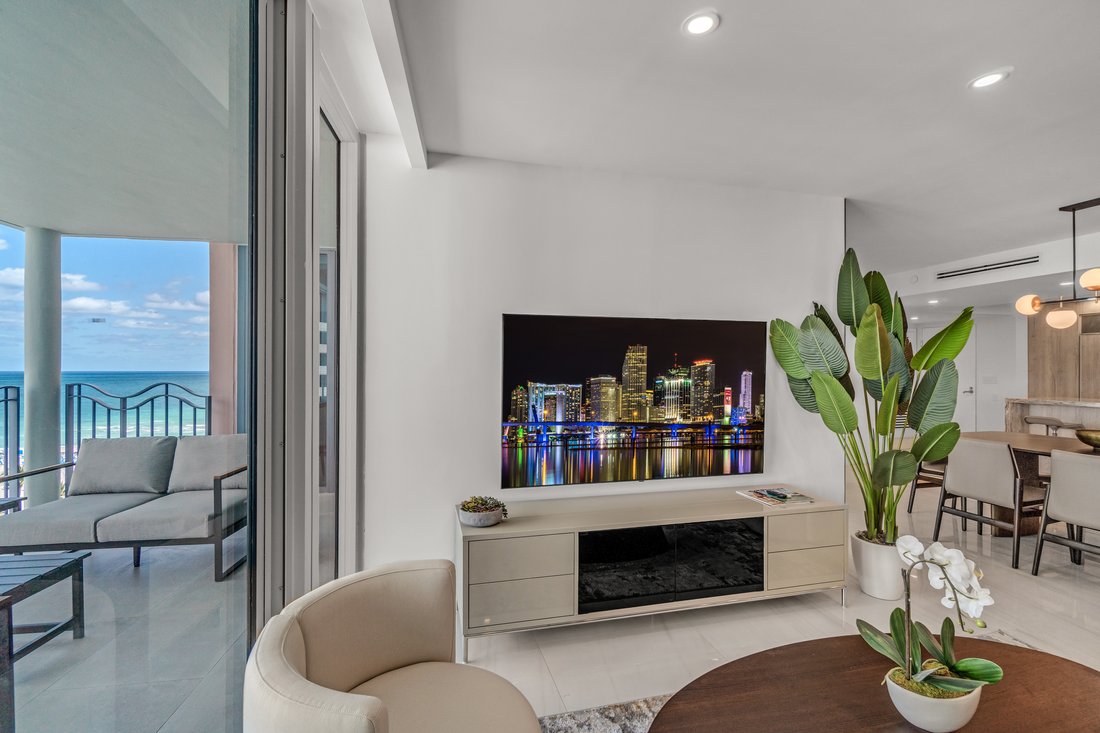Condo in Miami Beach, Florida, United States 5 - 15076815