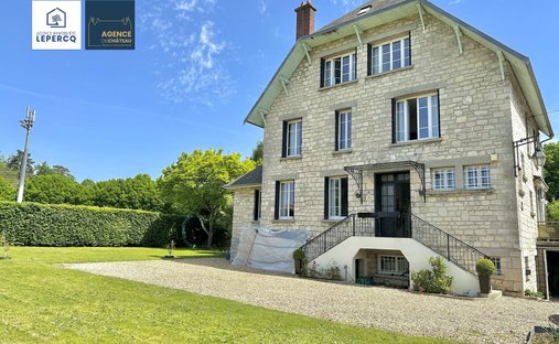 Castle for Sale in Oigny-en-Valois, Hauts-de-France, France