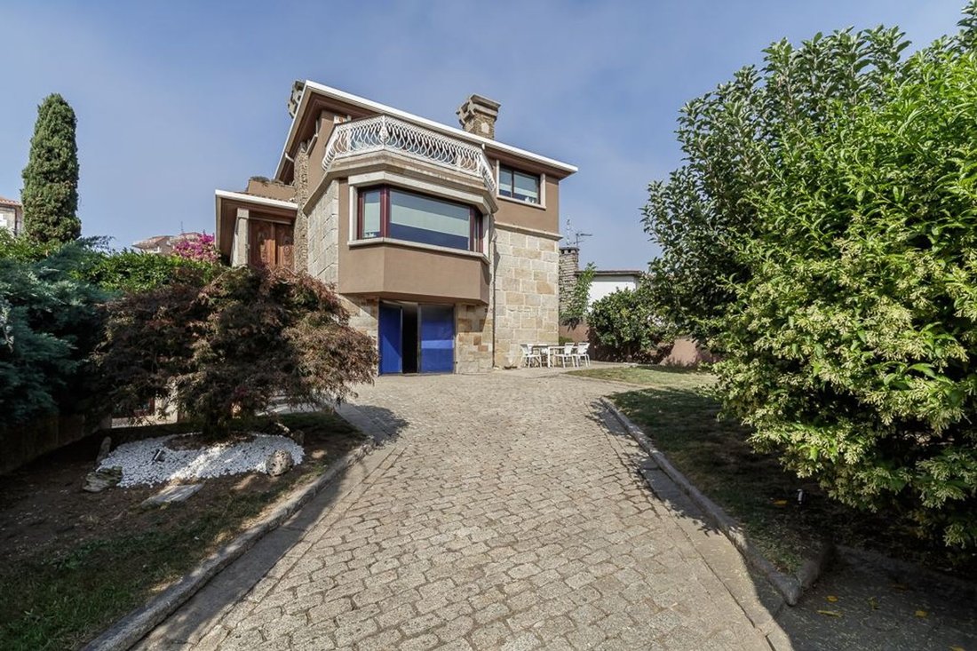 Villa in Vigo, Vigo, Spain 2 - 15585820