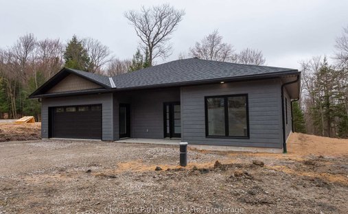 House in Nipissing, Ontario, Canada 1