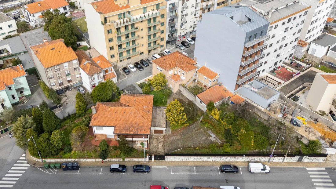Land in Mafamude e Vilar do Paraiso, Porto District, Portugal 2 - 15260700