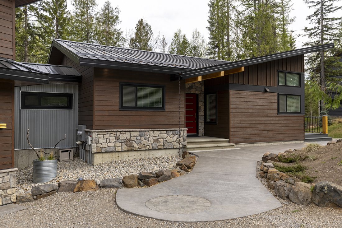 House in Fernie, British Columbia, Canada 2 - 15486926