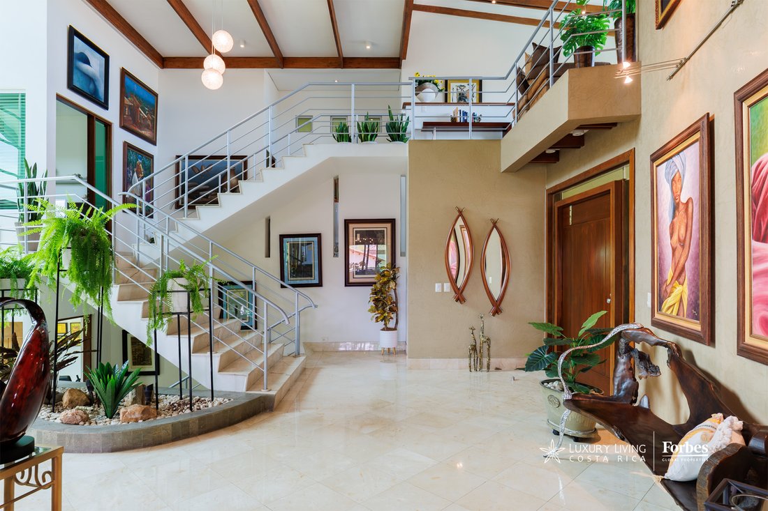 House in San Rafael, San José Province, Costa Rica 4 - 15586726