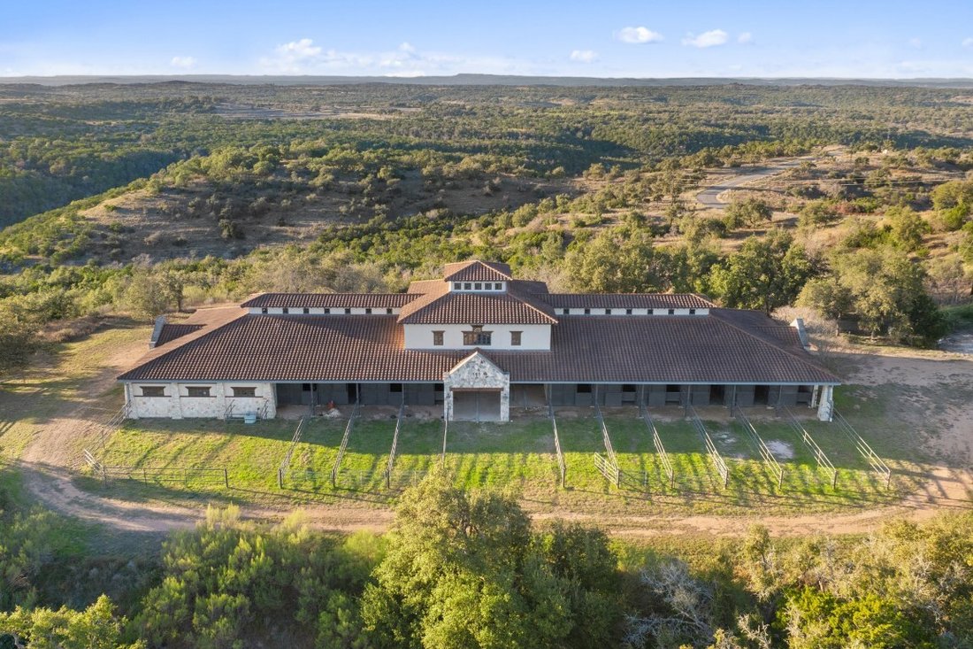 House in Spicewood, Texas, United States 2 - 15587278