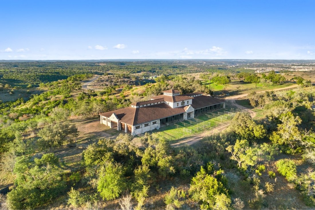 House in Spicewood, Texas, United States 1 - 15587278