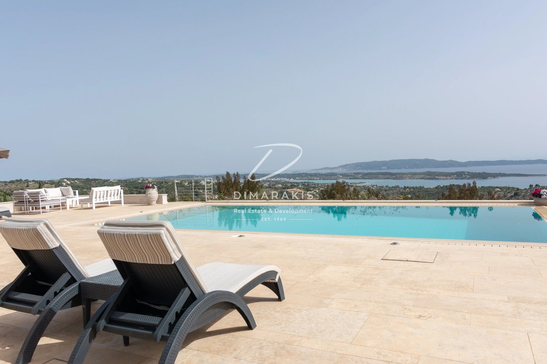 Villa in Koinotita Kranidiou, Kranidi, Greece 1 - 13923851