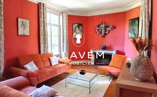 House in Pineuilh, Nouvelle-Aquitaine, France 1