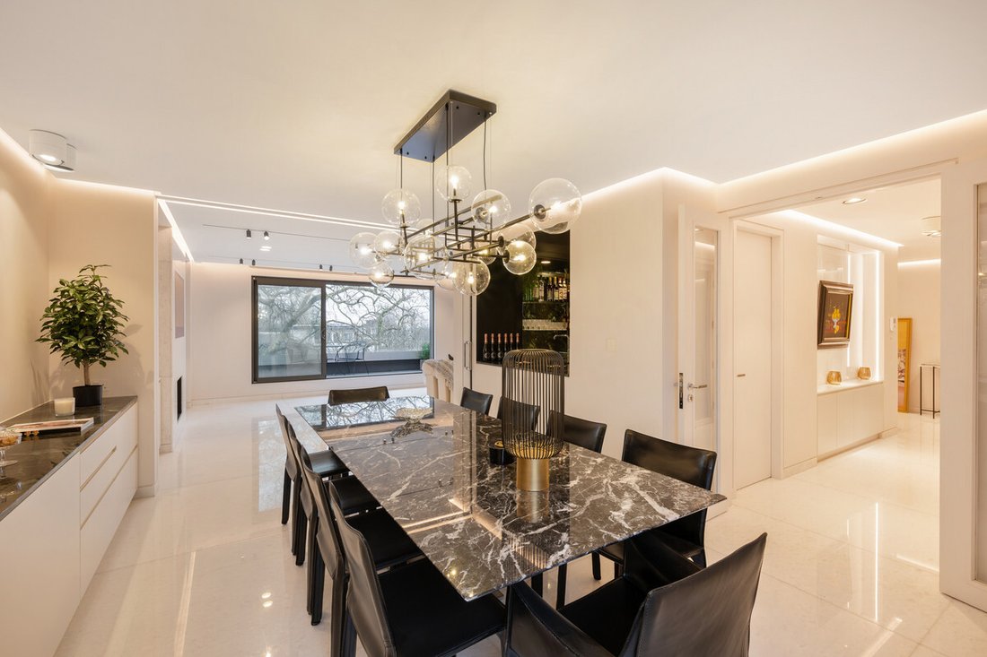 Photo inspiration: Gallery Detail: A Well Presented Penthouse With Lift And In London England