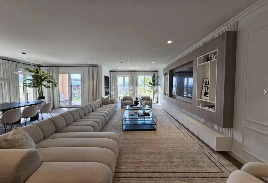 Townhouse in Jumeirah, Dubai, United Arab Emirates 4 - 15589408