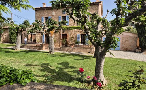 Country House in Le Cannet-des-Maures, Provence-Alpes-Côte d'Azur, France 1