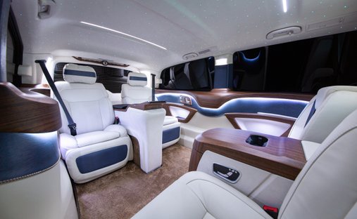 2025 Mercedes-Benz Vito fwd in Dubai, United Arab Emirates 1