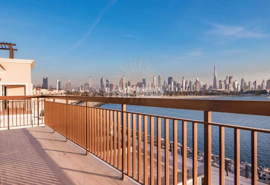 Townhouse in Jumeirah, Dubai, United Arab Emirates 3 - 15589408