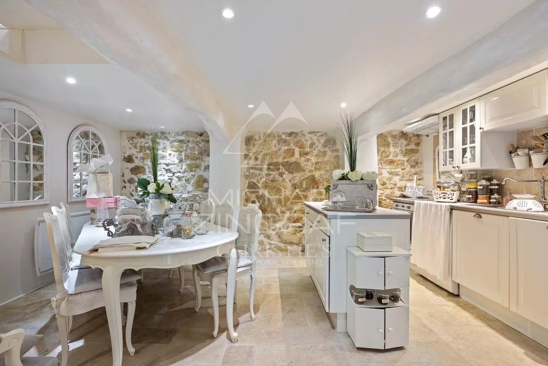 House in Châteauneuf-Grasse, Provence-Alpes-Côte d'Azur, France 5 - 15589217