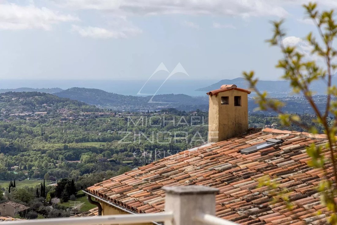 House in Châteauneuf-Grasse, Provence-Alpes-Côte d'Azur, France 1 - 15589217