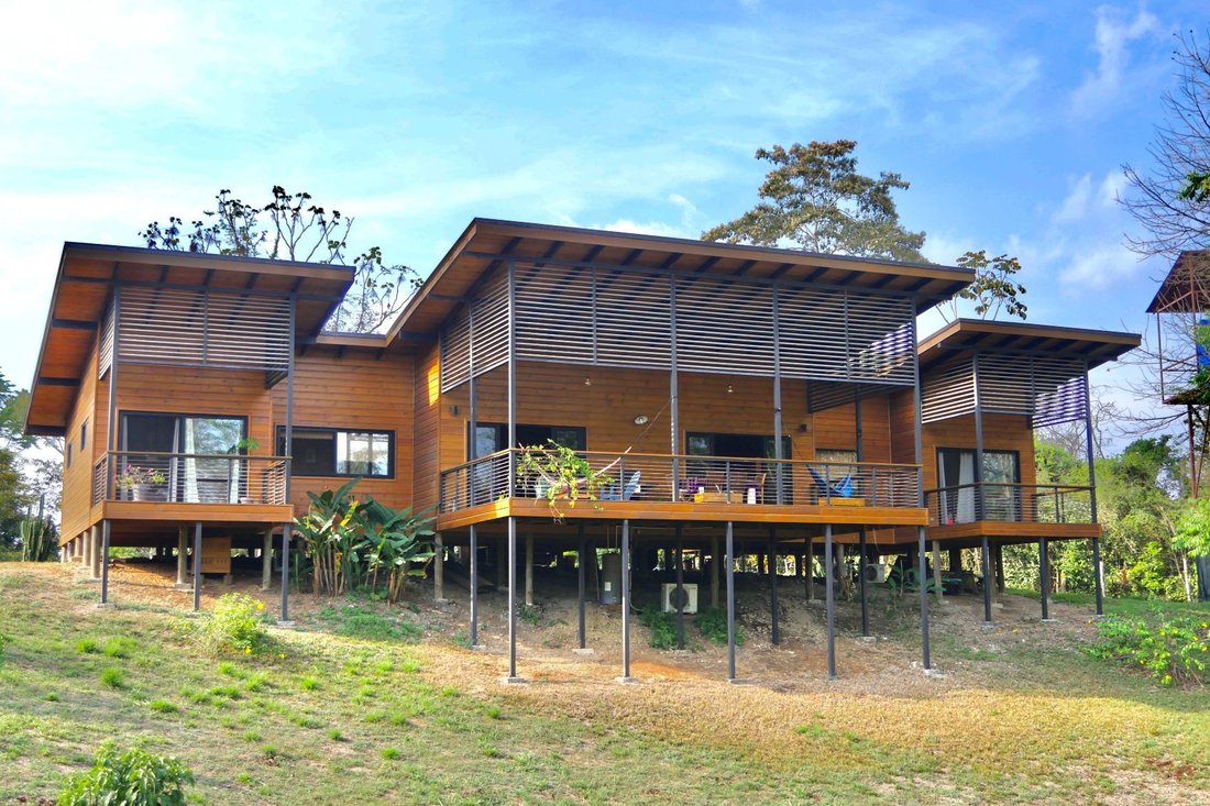 Estate in Las Delicias, Puntarenas Province, Costa Rica 1 - 15590700