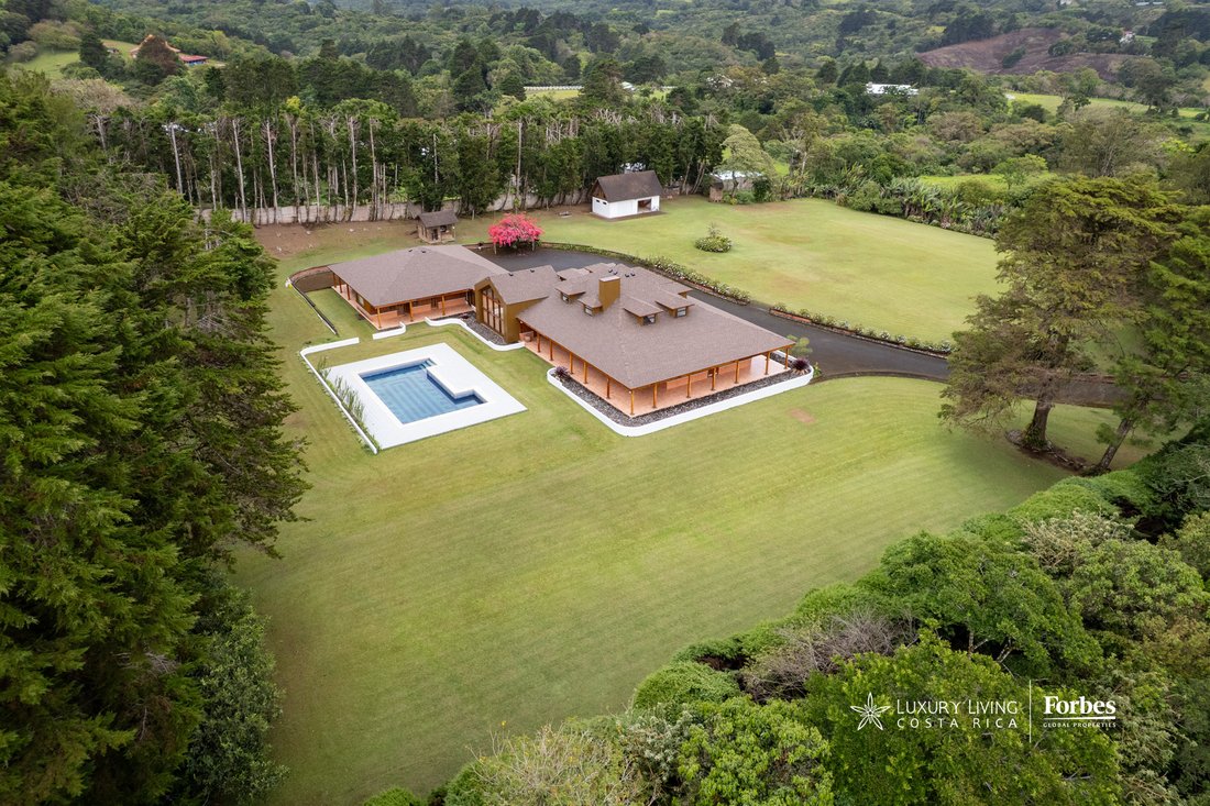 House in San Isidro, Heredia Province, Costa Rica 1 - 15591202