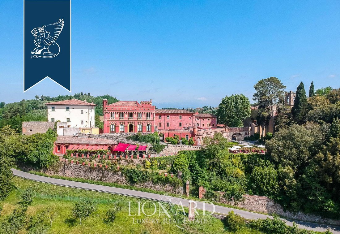 A Crown of Stone & Sun: 17th-Century Tuscan Castle in Lari’s Golden Hills - 5