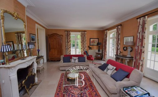 Castle for Sale in Bourges, Centre-Val de Loire, France