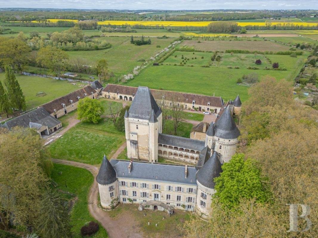Château des Rêves Éternels: A 15th-Century Monument Woven with Royal Whispers