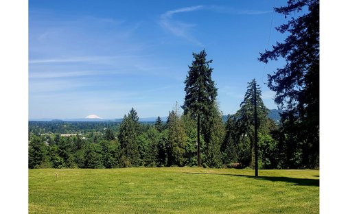 Land in Milwaukie, Oregon, United States 1