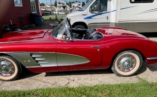 Chevrolet Corvette in Calverton, NY, United States 1