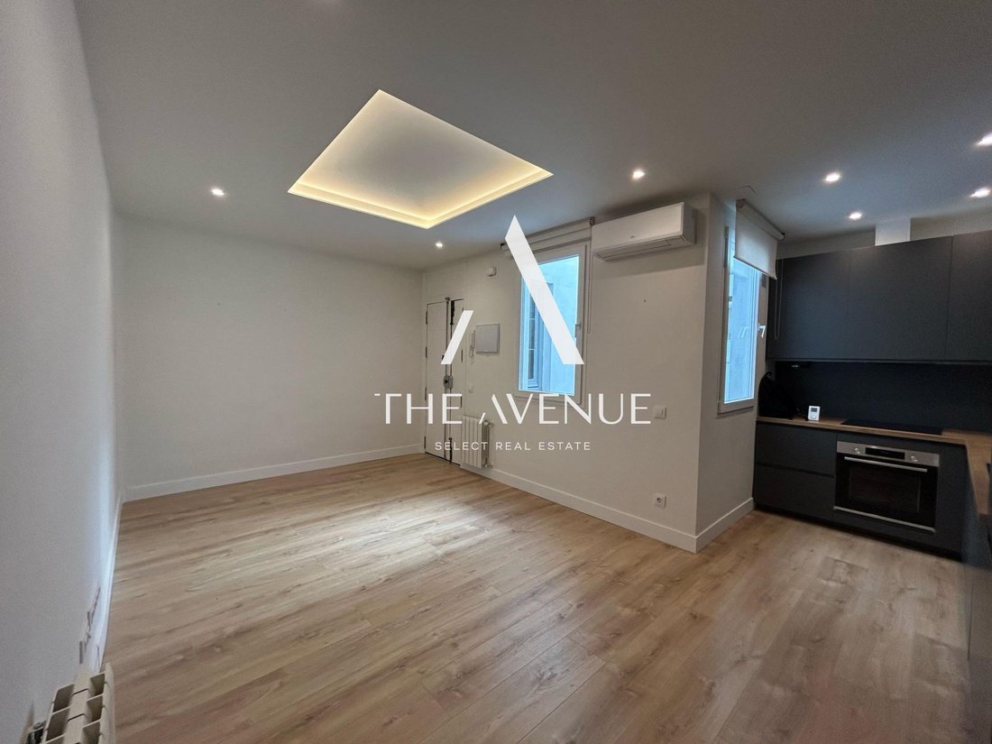 Apartment in Barrio Salamanca, Community of Madrid, Spain 1 - 15544249