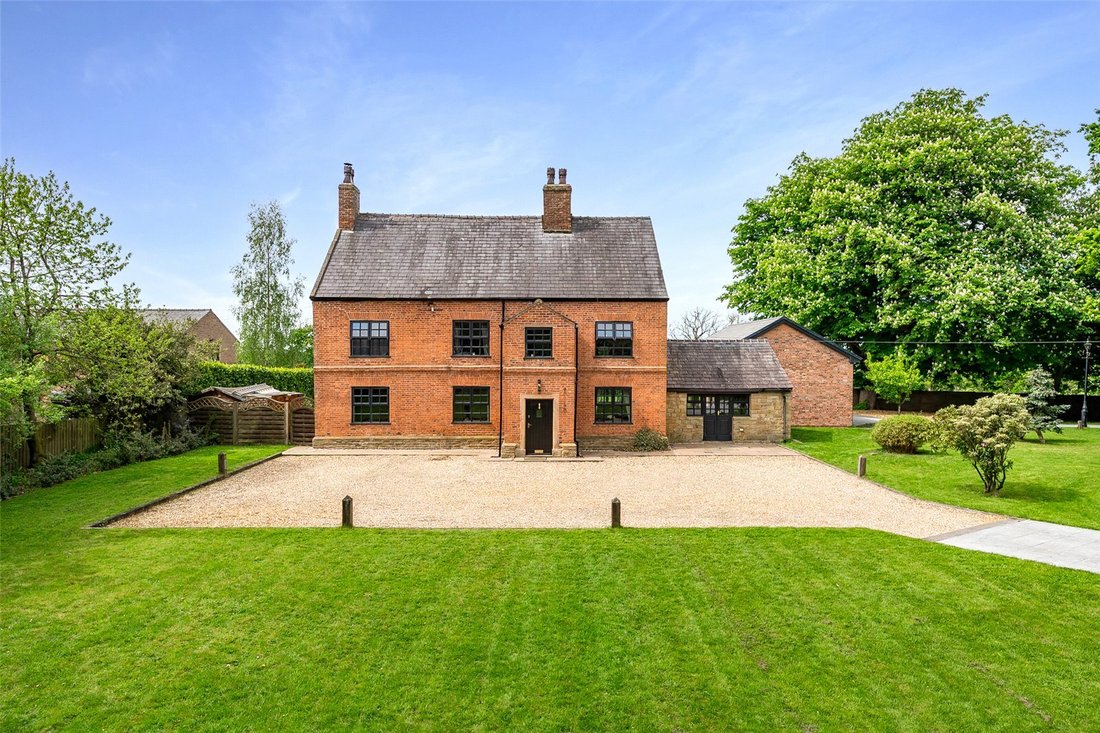 House in Samlesbury, England 1 - 15085060