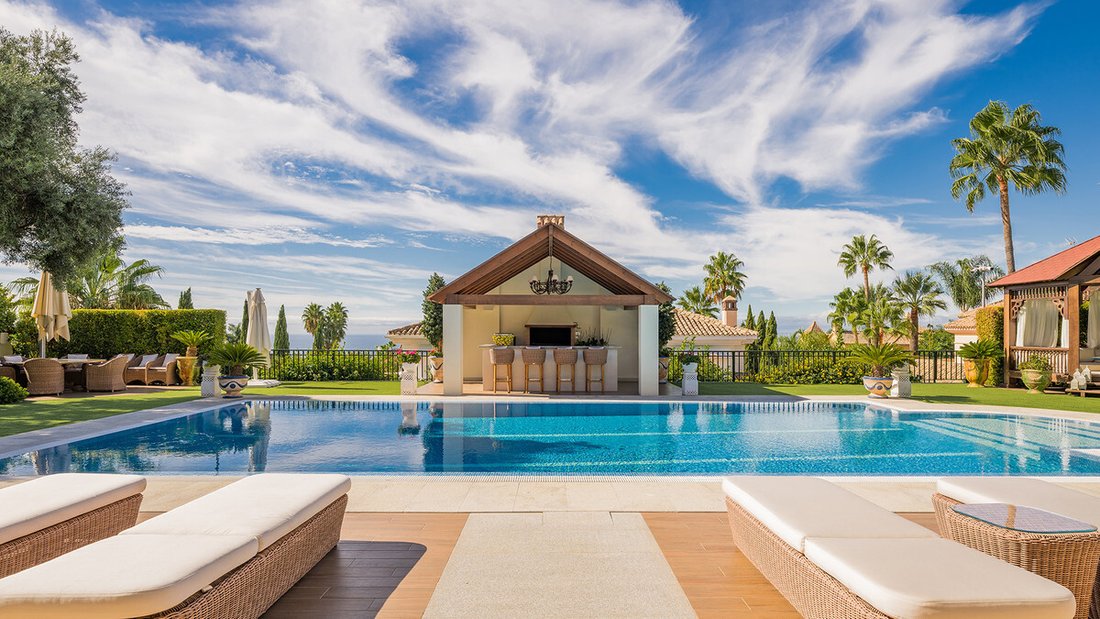 Villa in Sierra Blanca, Marbella, Spain 5 - 15593957