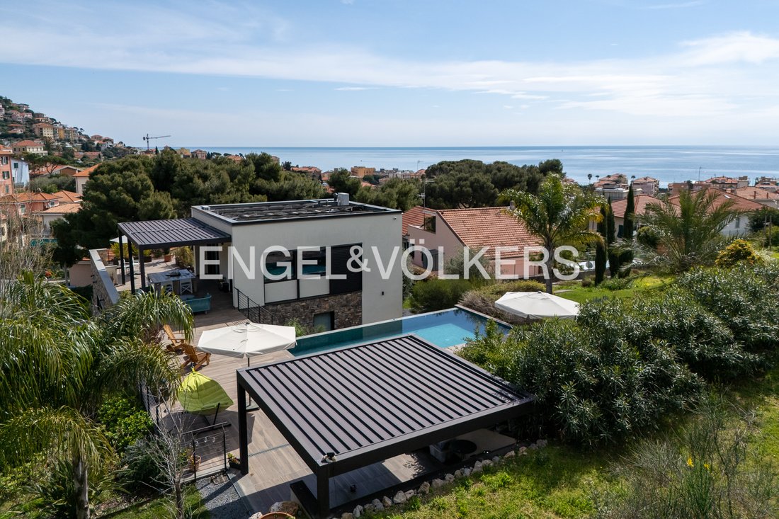 Villa in Borgio Verezzi, Liguria, Italy 3 - 15593923