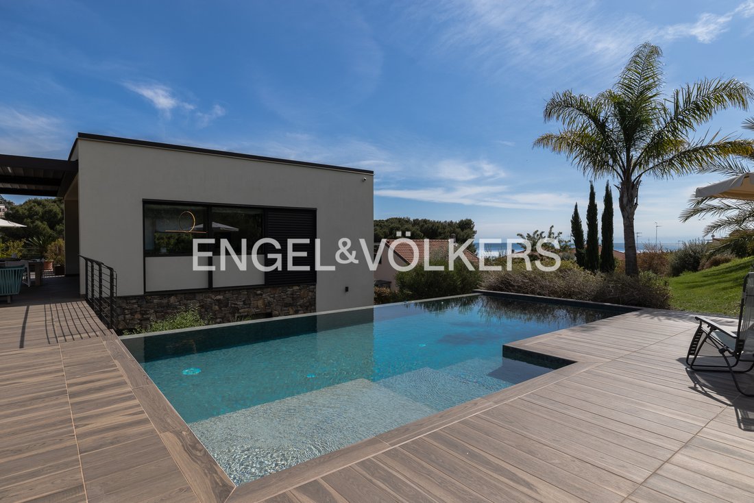 Villa in Borgio Verezzi, Liguria, Italy 1 - 15593923