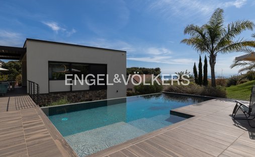 Villa in Borgio Verezzi, Ligurien, Italien 1